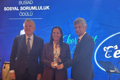 Eker Süt Ürünleri'ne BUSİAD'tan ‘Sosyal Sorumluluk Ödülü'