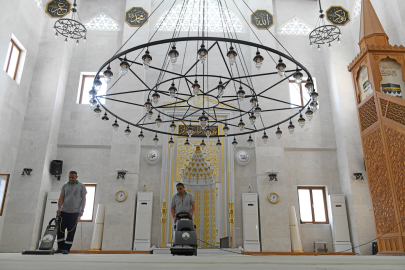 Osmangazi’deki camiler bayrama hazır