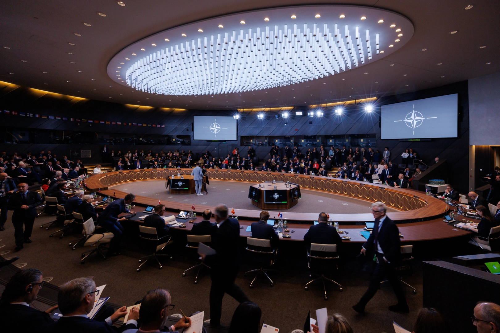 NATO Savunma Bakanları Brüksel’de toplanıyor