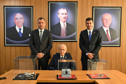 MHP Lideri Bahçeli Ülkü Ocakları'nı ziyaret etti