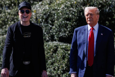 Trump: "Musk aklını kaçırmış"
