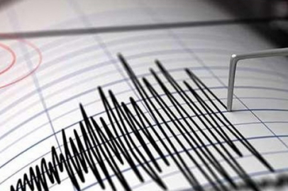 İzmir'de deprem