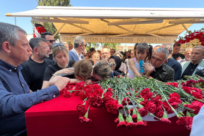 Özgür Özel Zeyrek ailesini biran olsun yalnız bırakmadı