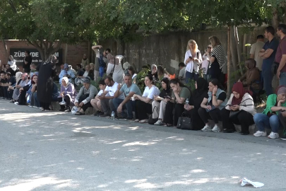 Veliler de en az öğrenciler kadar ter döktü