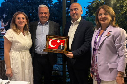 Başkan Şadi Özdemir Peja’nın Kurtuluş Günü törenlerine katıldı
