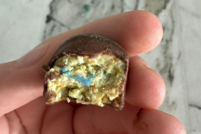 Dubai çikolatası skandalı: Küçük çocuk felaketten son anda döndü! İçinden plastik çıktı...