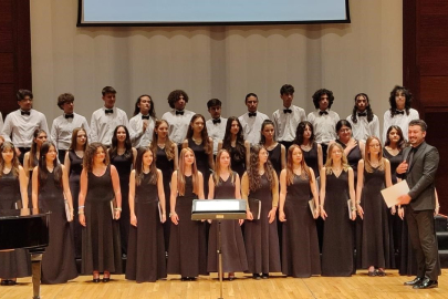 Bursa Zeki Müren GSL Korosu, prestijli ödülle taçlandı