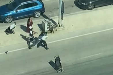 Bebek arabalı dilencilerin arabaları bebeksiz çıktı