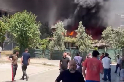 Gemlik'te bir binanın çatı katı alev aldı!