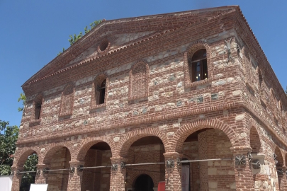 Özlüce Camii yeniden ibadete açıldı, ilk cuma namazı kılındı