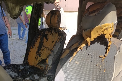 Araçta unutulan cep telefonu patladı, otomobil alev aldı