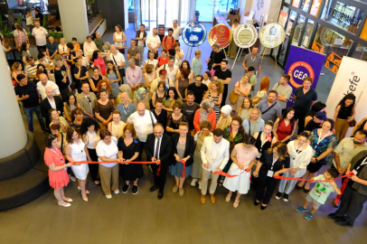 “İnsan Köprüdür” etkinliği Bursa’da Felsefe, Kültür ve Sanatı buluşturdu