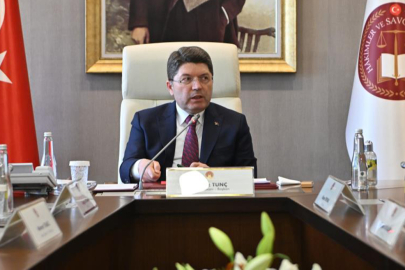 İzmir’de ormana benzin dökerek yangın çıkartan şahıs gözaltına alındı