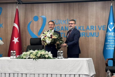 İnsan Hakları ve Eşitlik Kurumu'nda devir teslim:  Kılıç görevi  Altun'a devretti