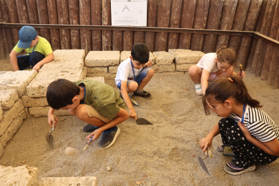 Nilüfer’de çocuklar arkeoloji ile tanışıyor
