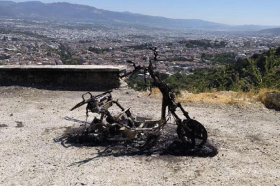 Bursa'da motosiklet hırsızlığı: Çalınan araç yanmış halde bulundu