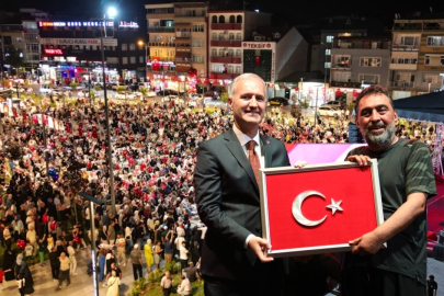 İnegöl 15 Temmuz’un 9. yılında demokrasi için yine meydanlarda