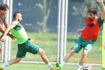 Bursaspor sabah antrenmanında tempoyu yükseltti