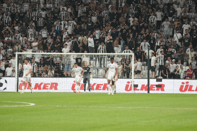 Beşiktaş ilk resmi maçında mağlup