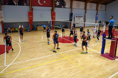 Osmangazi Belediyespor Voleybol Takımı 1. Lige yükseldi