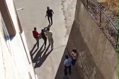 Polise yakalanmamak için girdiği bacada sıkıştı