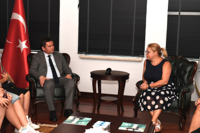 Bosnalı öğrencilerden Başkan Aydın’a ziyaret