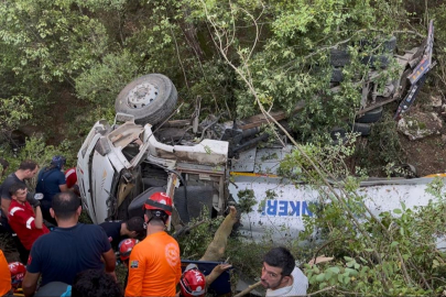 Bursa’daki yangına gönüllü geldi, uçurumda can verdi