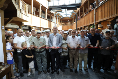 Gurbette 60. yıl sergisi İnegöl Kent Müzesinde açıldı