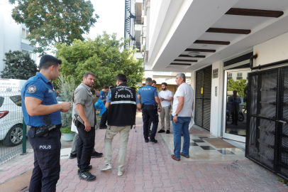 Trans birey evinde boğazı kesilmiş halde ölü bulundu...