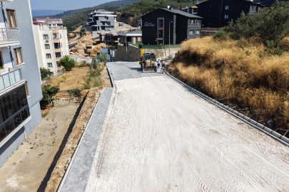 Gemlik’te üç koldan yol yapımı sürüyor