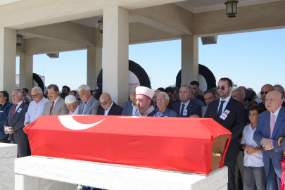 Eski Sağlık Bakanı Şıvgın, son yolculuğuna uğurlandı