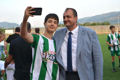 İznikspor Yaz Futbol Okulu’nda sertifika heyecanı