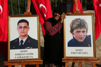 Şehit Eren Bülbül, şehadetinin 8. yılında mezarı başında anıldı