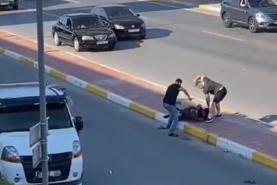 Trafikte ortalık karıştı: 5 kişi çekiç, sopa, tekme ve yumruk darbeleriyle birbirlerine saldırdı