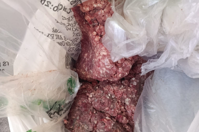 Tüyler ürperten görüntü! Vatandaşa bozulmuş et satışı