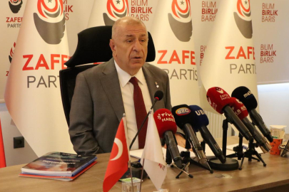 Ümit Özdağ: AK Parti gerisinde büyük bir enkaz bırakarak gidiyor