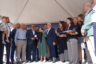 1050 Konutlar Kentsel Dönüşüm Projesi'nde ilk anahtarlar teslim edildi