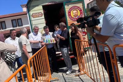 Muhsin Abinin oyuncak karavanı, Harmancık’ta minik kalplere umut oldu