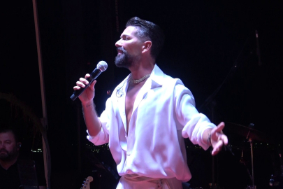 20 yıl sonra ilk sahneye çıktığı mekana geri döndü