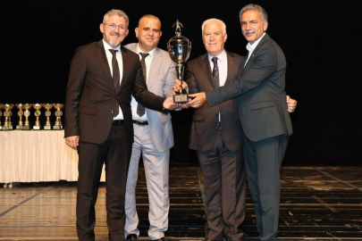 Gemlik Belediyespor kupaları topladı