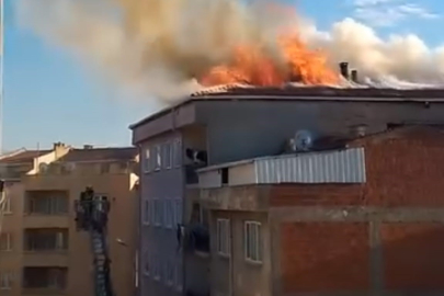 İnegöl’de 5 katlı binanın çatısında korkutan yangın