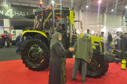 Bursa Tarım Fuarı’nda milyonluk traktörlere yoğun ilgi