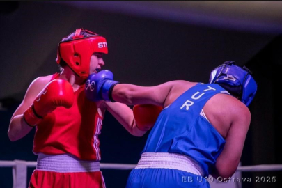 Yağmur Teke, Avrupa'da tek koluyla tarih yazdı