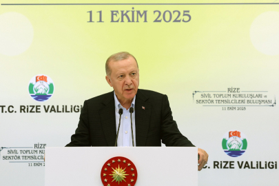 Erdoğan: "Gençlerimizi ve aile kurumunu hedef alan dijital saldırıların dozu günden güne artıyor"
