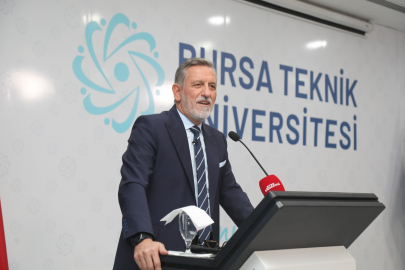 İbrahim Burkay: Türkiye’nin İkinci Yüzyılı’nı gençler inşa edecek