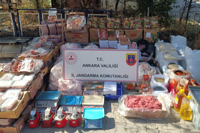 Vatandaşı zehirleyeceklerdi! Depo alanında mide bulandıran görüntüler...