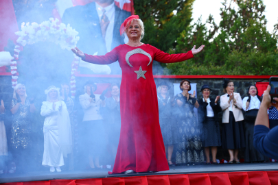 Cumhuriyet defilesi: Zarafetin yaşı yok...