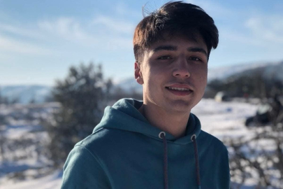 Halı sahada rahatsızlanan üniversiteli genç hayatını kaybetti