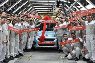 Tofaş vites yükseltti: 230 bin araç ABD’ye gidecek!