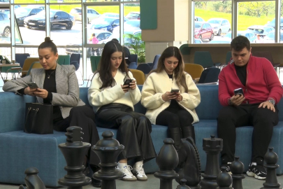 "Uzaya çıkıyoruz ama karşı komşuya gitmiyoruz"